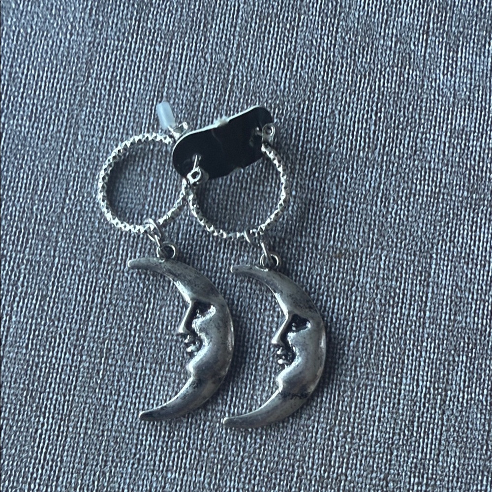 Silver Crescent Moon Earrings